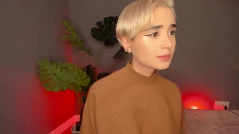 SABRINA online show from February 22, 1:22 am