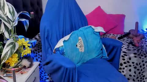 Jennifer  online show from March 3, 3:19 pm