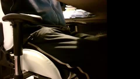 Pumabreizh online show from October 12, 5:22 am