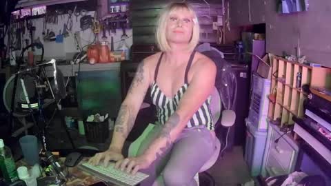 longbeachcd69 online show from July 7, 9:46 am