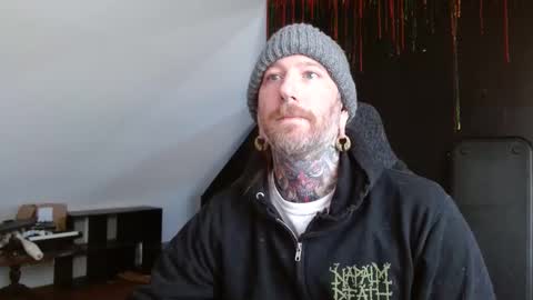 longhair online show from January 15, 5:15 pm