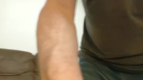 Snapshot of longhairedfreak1921 chatting on October 8, 11:27 am longhairedfreak1921 online show from October 8, 11:27 am