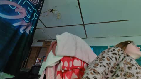 Londoncashmere69  online show from February 15, 1:16 pm