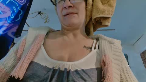 Londoncashmere69  online show from March 4, 3:48 pm