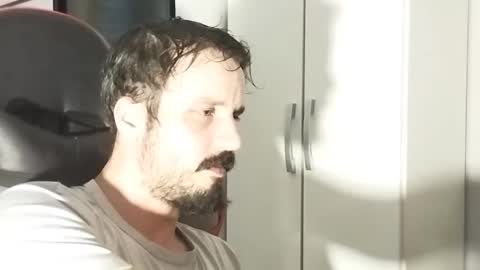 Lucas online show from February 17, 6:39 pm