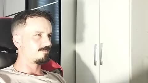 Lucas online show from February 26, 1:54 pm