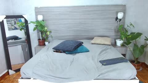 loony_zion online show from April 9, 6:02 pm