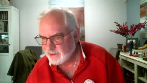 loop102 online show from December 16, 1:42 am