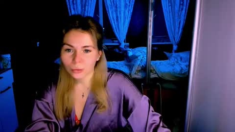 Lora online show from December 2, 2:43 am