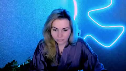 Lora online show from January 15, 3:15 am