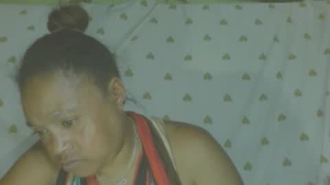 LorahVane online show from April 24, 1:13 pm