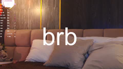 Loraine online show from March 6, 5:33 pm