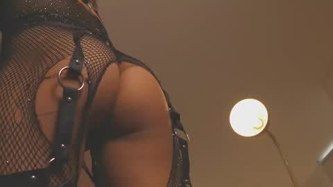 Deborah Daz online show from March 28, 3:46 pm