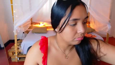 loreanis online show from February 19, 10:31 pm