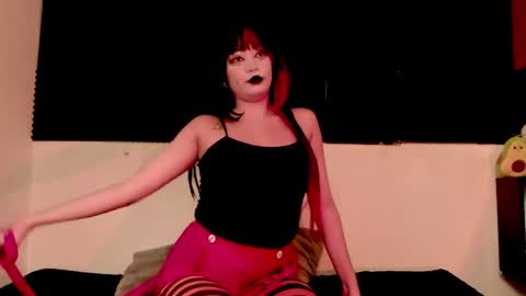 Lore Depp online show from March 31, 5:19 am