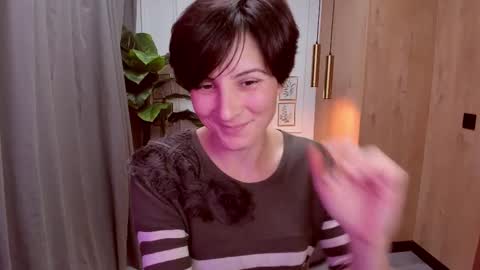 Loren online show from October 22, 2:41 pm