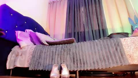 lesly lorena online show from March 13, 10:24 pm