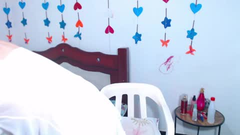 Lorena Capelli online show from April 16, 9:37 pm