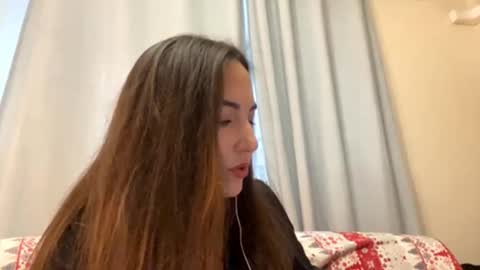 lorenrutty online show from November 24, 9:19 am