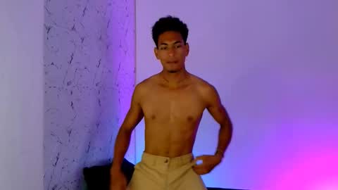 Lorian Vikel  online show from March 17, 11:43 pm