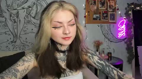 lostallice online show from December 15, 3:56 am