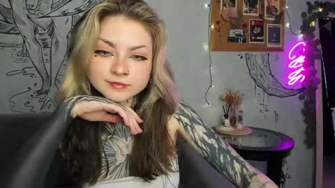 lostallice online show from March 3, 10:06 am