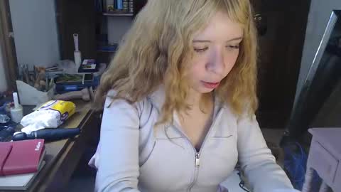 nefisa nef online show from September 26, 6:38 pm