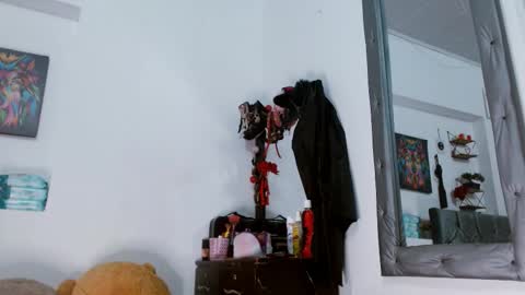 lou_anna02 online show from February 11, 10:13 pm