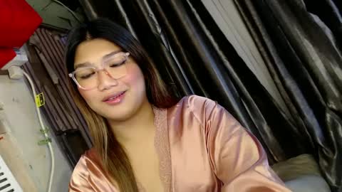 Sweet   online show from March 8, 7:09 pm