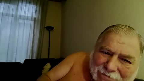 louis_chokdee online show from October 9, 4:34 pm