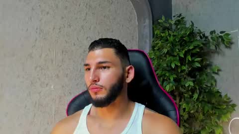 Louis online show from November 16, 1:40 am