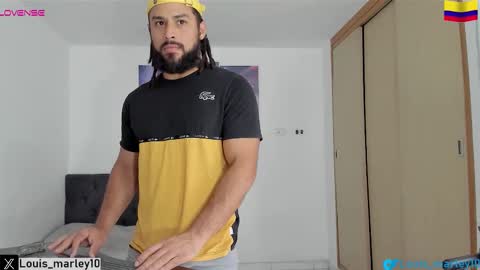 louis_marley_ online show from February 5, 9:07 pm