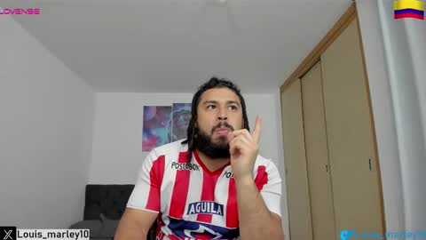 louis_marley_ online show from November 5, 2:35 am