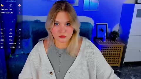 Loise online show from November 1, 9:25 pm