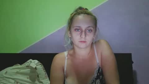 lovcouple69 online show from October 8, 6:03 pm