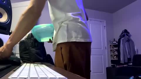 Prynce online show from March 1, 7:08 am