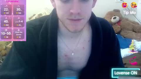 Snapshot of love_bert chatting on December 18, 3:33 pm Love bert online show from December 18, 3:33 pm