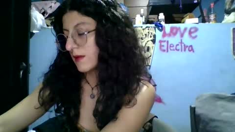 love_electra online show from March 17, 1:32 am