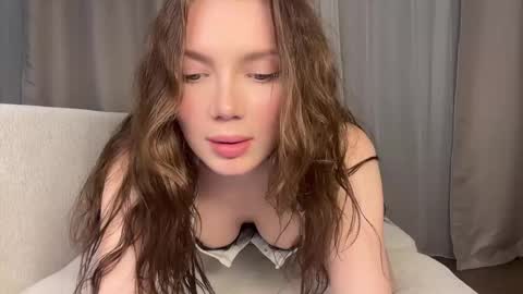 Sofi   online show from March 20, 6:35 pm