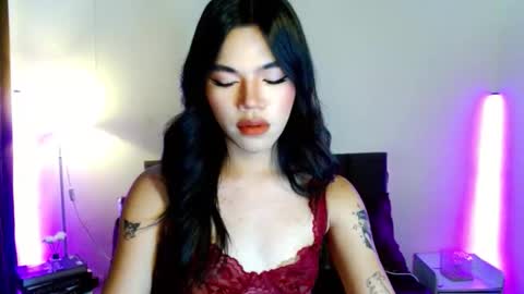 Snapshot of love_seren chatting on October 22, 12:07 pm Seren online show from October 22, 12:07 pm