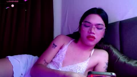 Snapshot of love_seren chatting on October 5, 12:46 pm Seren online show from October 5, 12:46 pm