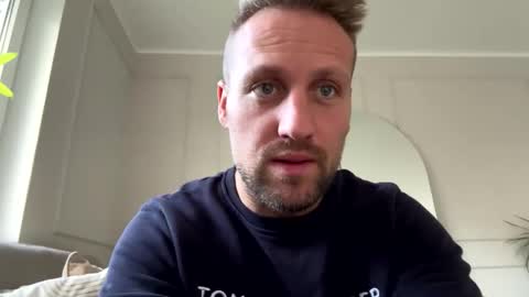 lovefuesse online show from October 30, 7:42 am