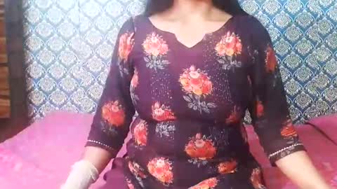 Divya online show from February 4, 8:40 am