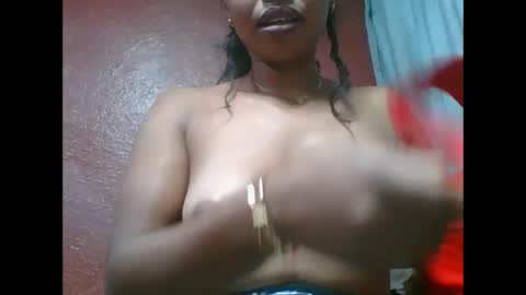 loveinlife750427 online show from October 16, 10:15 am