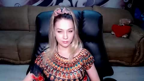 private open online show from November 11, 6:32 pm