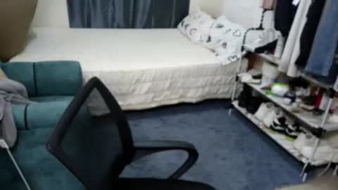 LOVELY online show from March 29, 5:03 pm