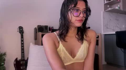 Allyson 3 online show from November 26, 5:42 pm