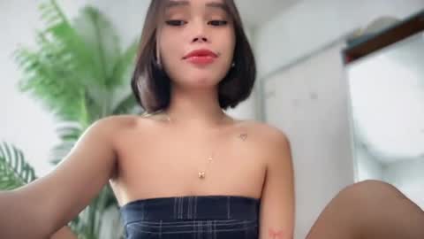 lovely_cittie18 online show from May 14, 3:59 am