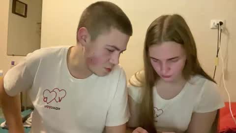 lovely_couple00 online show from February 10, 3:37 pm