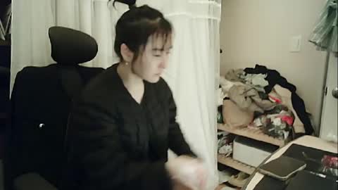 DANA KIM online show from February 24, 4:36 pm